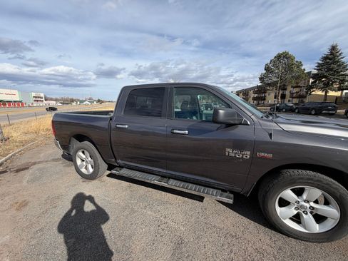 Used 2018 RAM 1500 Classic SLT AWD/4WD image 8