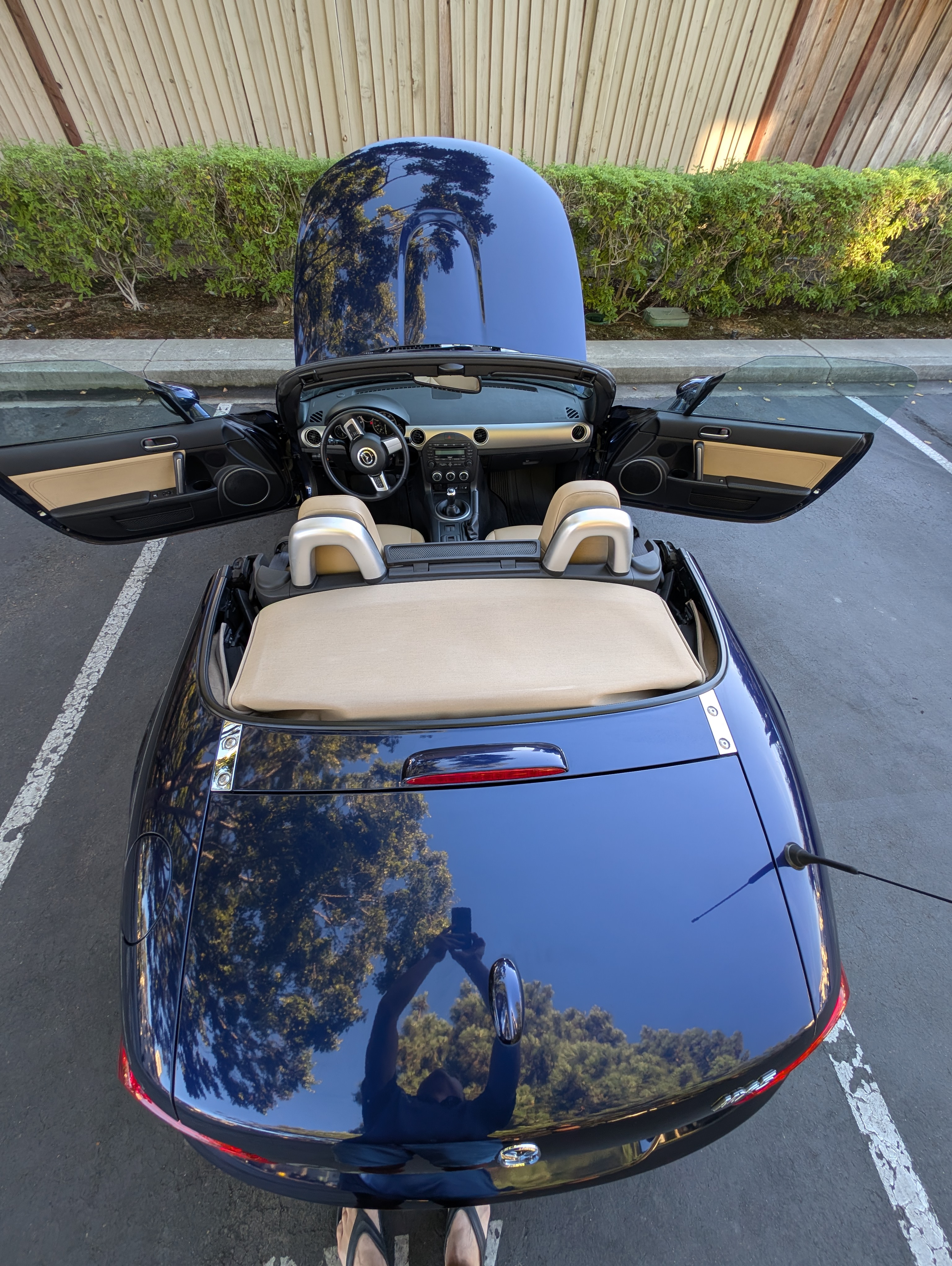 Used 2012 MAZDA MX-5 Miata Grand Touring w/ Premium Pkg RWD image 6