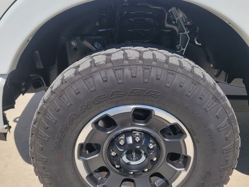 Used 2023 Ford F250 Lariat w/ Lariat Ultimate Package image 28