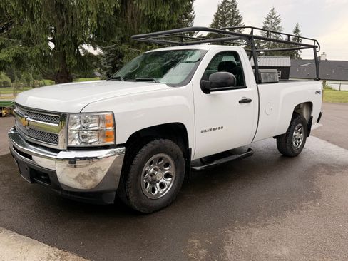 Used 2012 Chevrolet Silverado 1500 W/T w/ LS Package AWD/4WD image 2