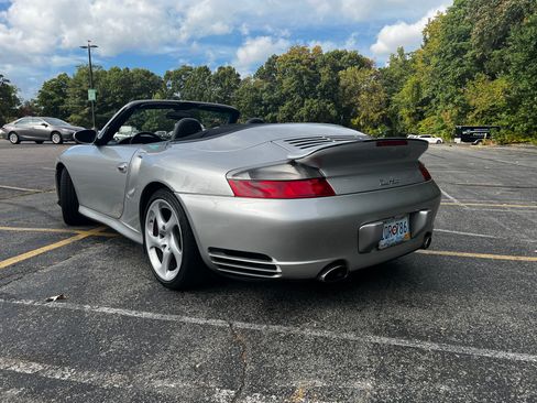 Used 2004 Porsche 911 Turbo image 2