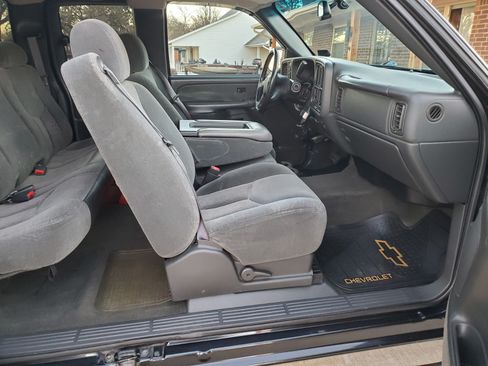 Used 2003 Chevrolet Silverado 2500 LS image 14