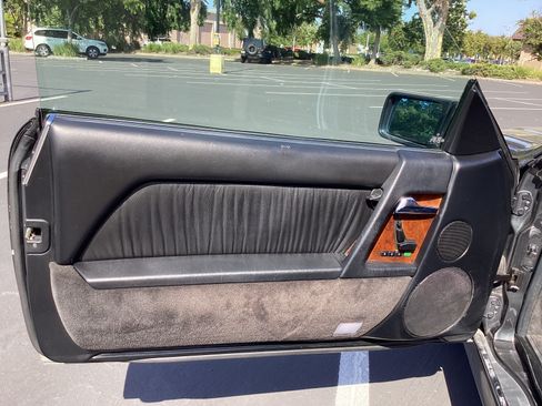 Used 1995 Mercedes-Benz SL 500 image 9