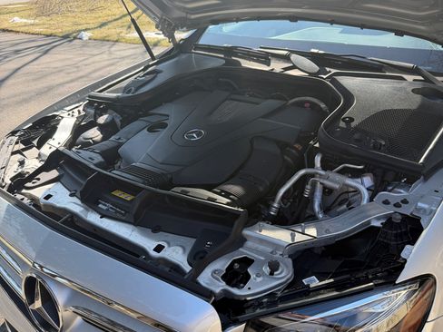 Used 2017 Mercedes-Benz E 400 4MATIC Wagon image 6