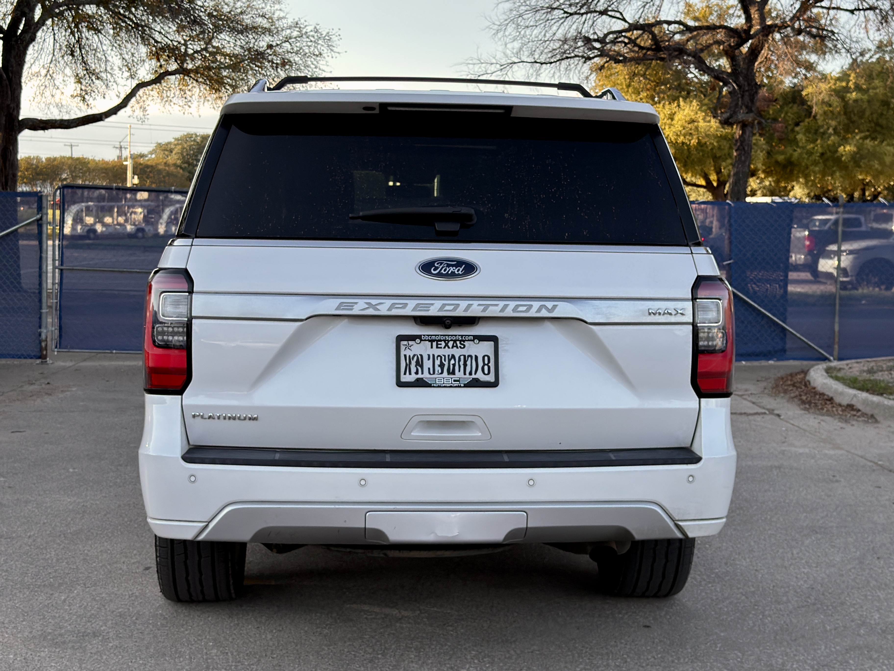 Used 2019 Ford Expedition Max Platinum AWD/4WD image 5