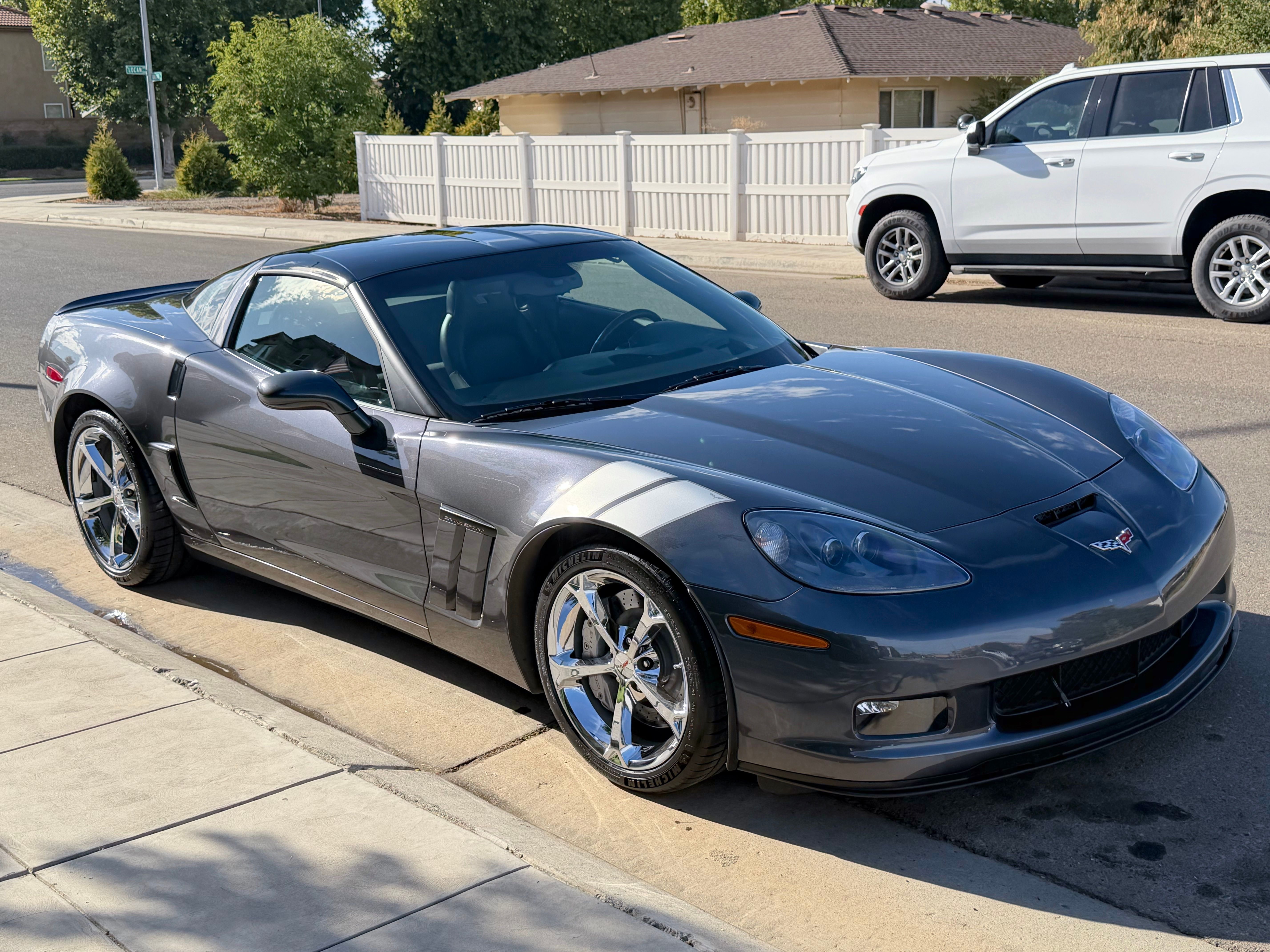 Used 2010 Chevrolet Corvette Grand Sport w/ Preferred Equipment Group RWD image 4