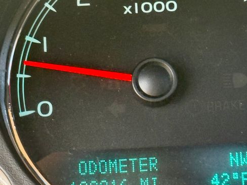 Used 2013 Chevrolet Tahoe LTZ image 23