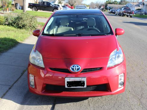 Used 2010 Toyota Prius Two image 2
