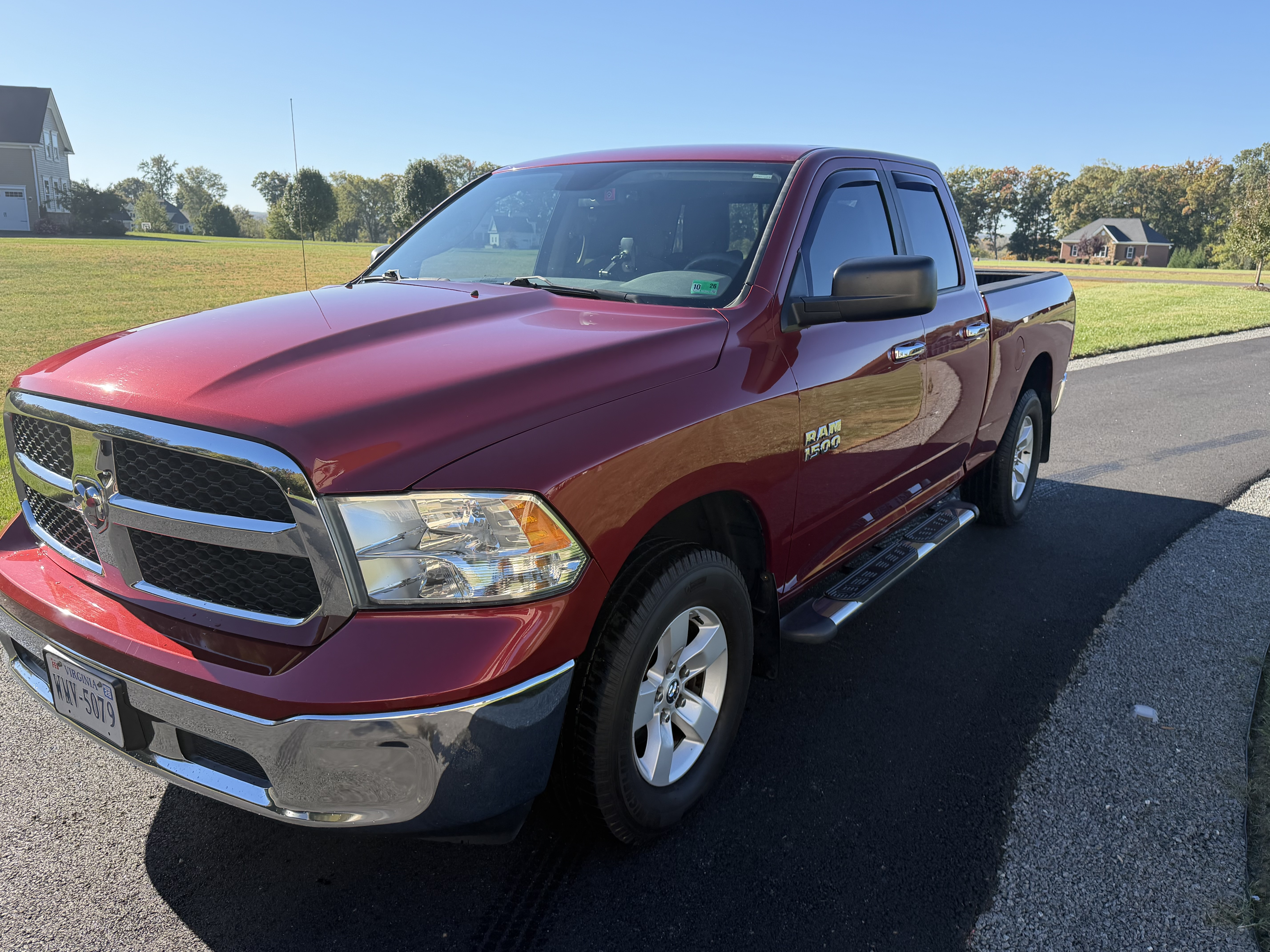 Used 2013 RAM 1500 Classic SLT w/ Premium Display Pkg AWD/4WD image 2
