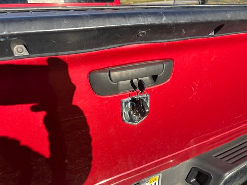 Used 2008 Dodge Ram 1500 Truck ST image 24