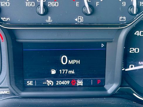 Used 2022 GMC Sierra 3500 SLE w/ SLE Convenience Package AWD/4WD image 25