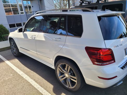 Used 2013 Mercedes-Benz GLK 350 4MATIC image 6