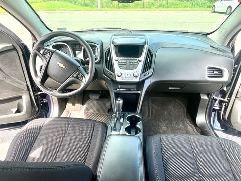 Used 2017 Chevrolet Equinox LS AWD/4WD image 11