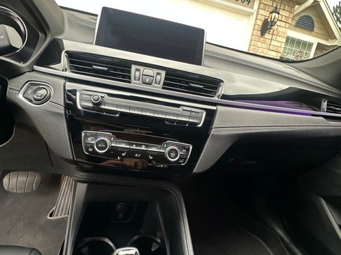 Used 2021 BMW X1 xDrive28i w/ Convenience Package image 9