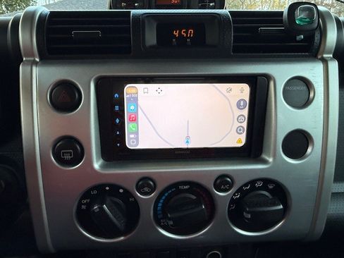 Used 2007 Toyota FJ Cruiser 4WD image 11