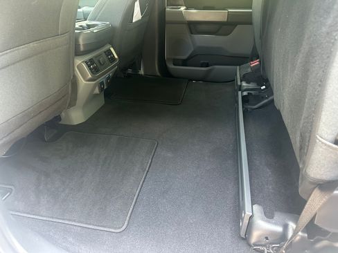 Used 2023 Ford F150 Lightning XLT image 5