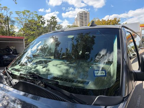 Used 2016 Chevrolet Express 2500 Extended image 9