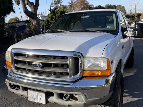 Used 1999 Ford F250 4x4 SuperCab Super Duty image 1