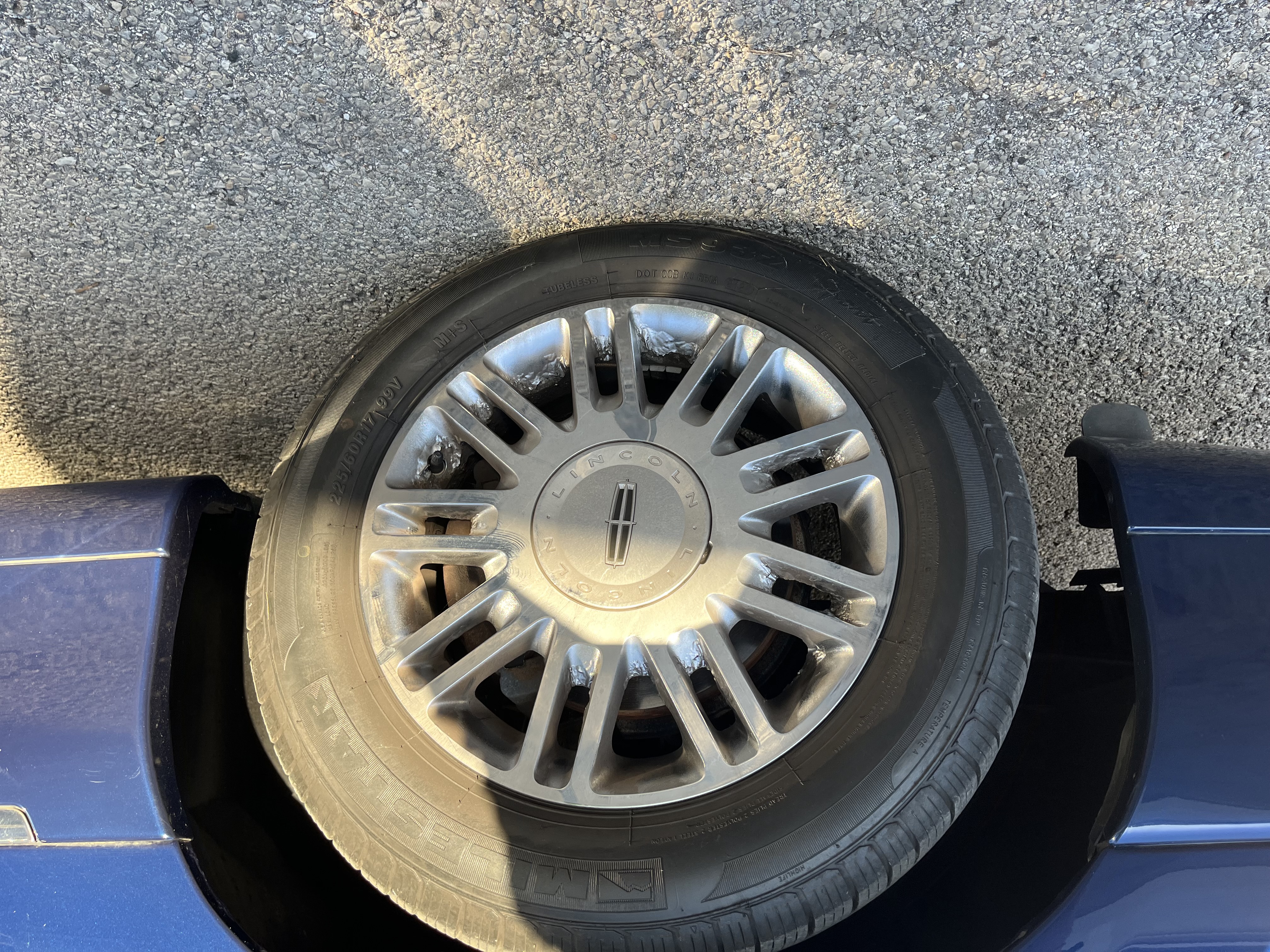 Used 2009 Lincoln Town Car Signature L RWD image 28