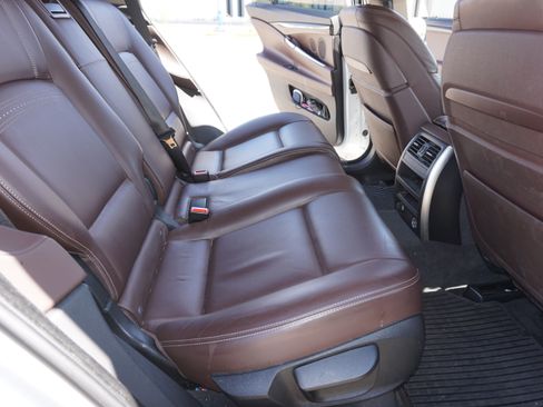 Used 2015 BMW 535i Gran Turismo image 9