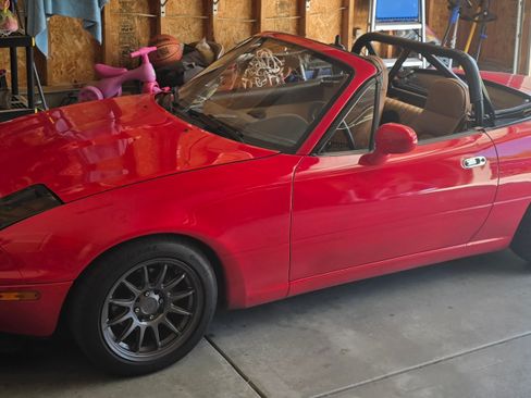 Used 1994 MAZDA MX-5 Miata image 4