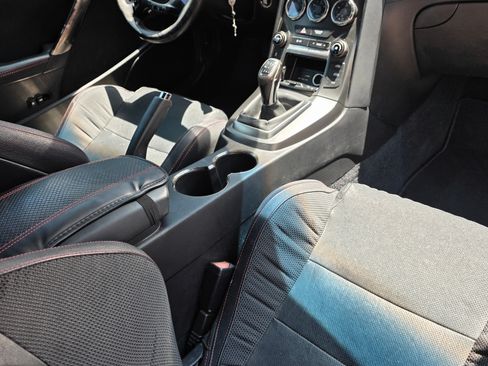 Used 2015 Hyundai Genesis 3.8 RWD image 6