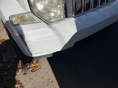 Used 2011 Jeep Liberty Limited image 14