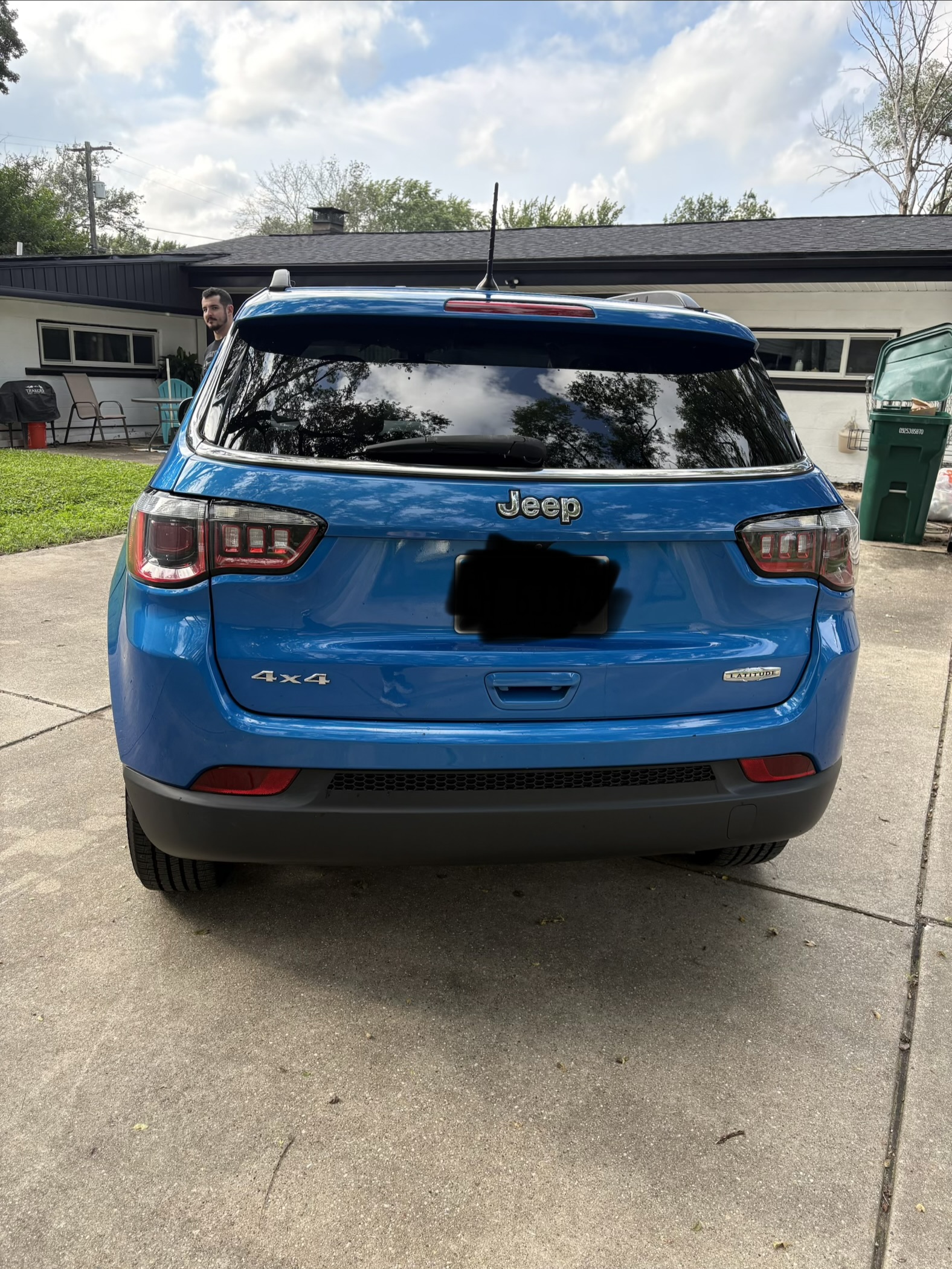 Used 2018 Jeep Compass Latitude w/ Cold Weather Group AWD/4WD image 5