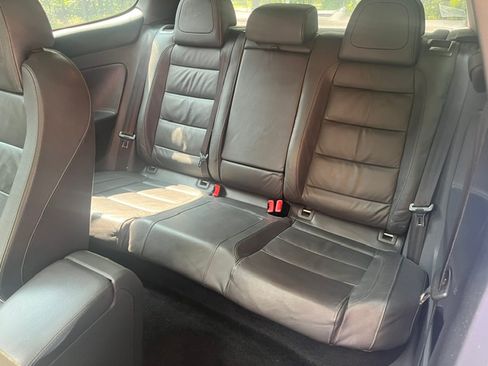 Used 2008 Volkswagen R32 AWD/4WD image 11
