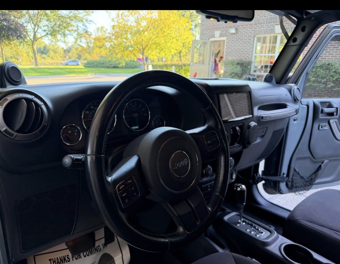 Used 2014 Jeep Wrangler Unlimited Sport w/ Quick Order Package 24S AWD/4WD image 13
