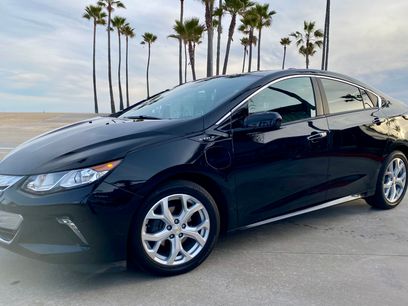 Used 2017 Chevrolet Volt Premier w/ Driver Confidence II Package