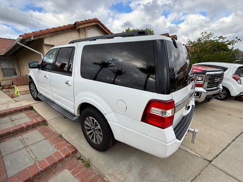 Used 2017 Ford Expedition EL XLT image 6