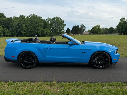Used 2011 Ford Mustang GT Premium w/ Brembo Brake Pkg RWD image 9