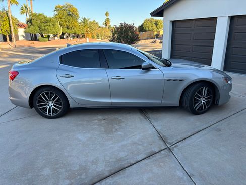Used 2018 Maserati Ghibli S image 14