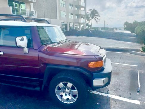 Used 2007 Toyota FJ Cruiser 4WD w/ Upgrade Pkg 1 image 6