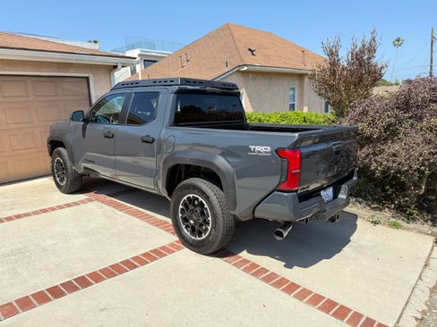 Used 2026 Toyota Tacoma TRD Off-Road AWD/4WD image 5