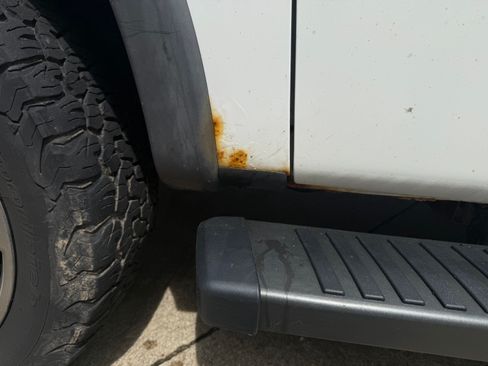 Used 2014 Ford F150 FX4 w/ Equipment Group 402A Luxury image 12