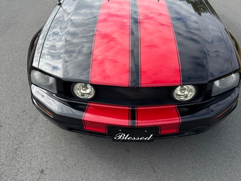 Used 2006 Ford Mustang Coupe image 10