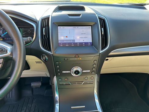 Used 2020 Ford Edge Titanium w/ Equipment Group 301A image 13