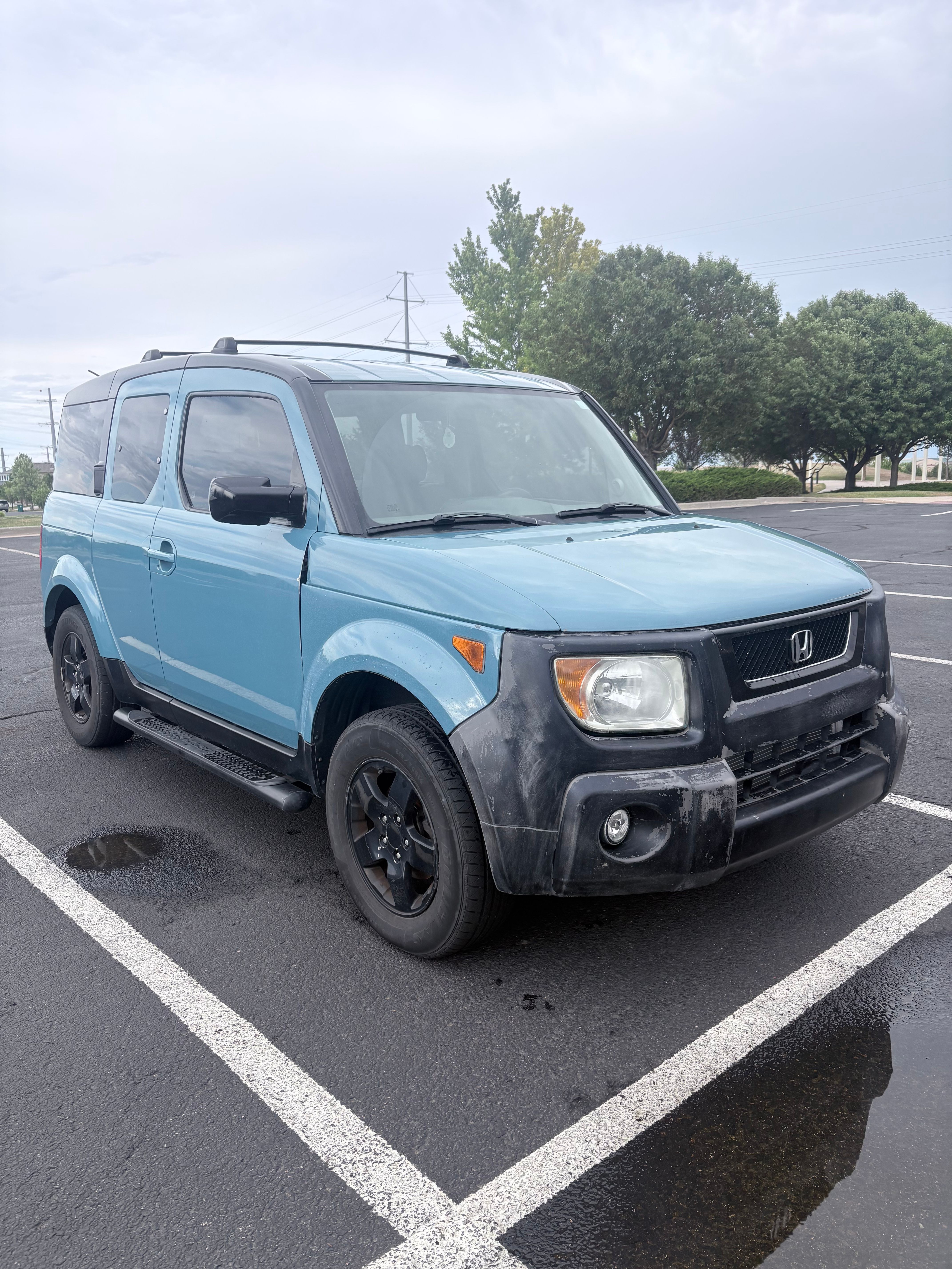 Used 2004 Honda Element EX image 2