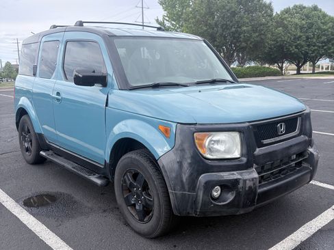 Used 2004 Honda Element EX image 2