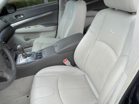 Used 2012 INFINITI G37 x Sedan w/ Premium Pkg AWD/4WD image 8