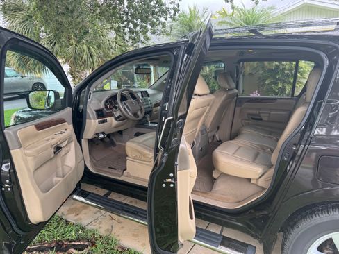 Used 2014 Nissan Armada SL w/ Moonroof Package image 11