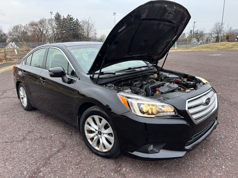 Used 2016 Subaru Legacy 2.5i Premium image 1