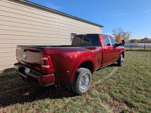 Used 2019 RAM 3500 Laramie image 6