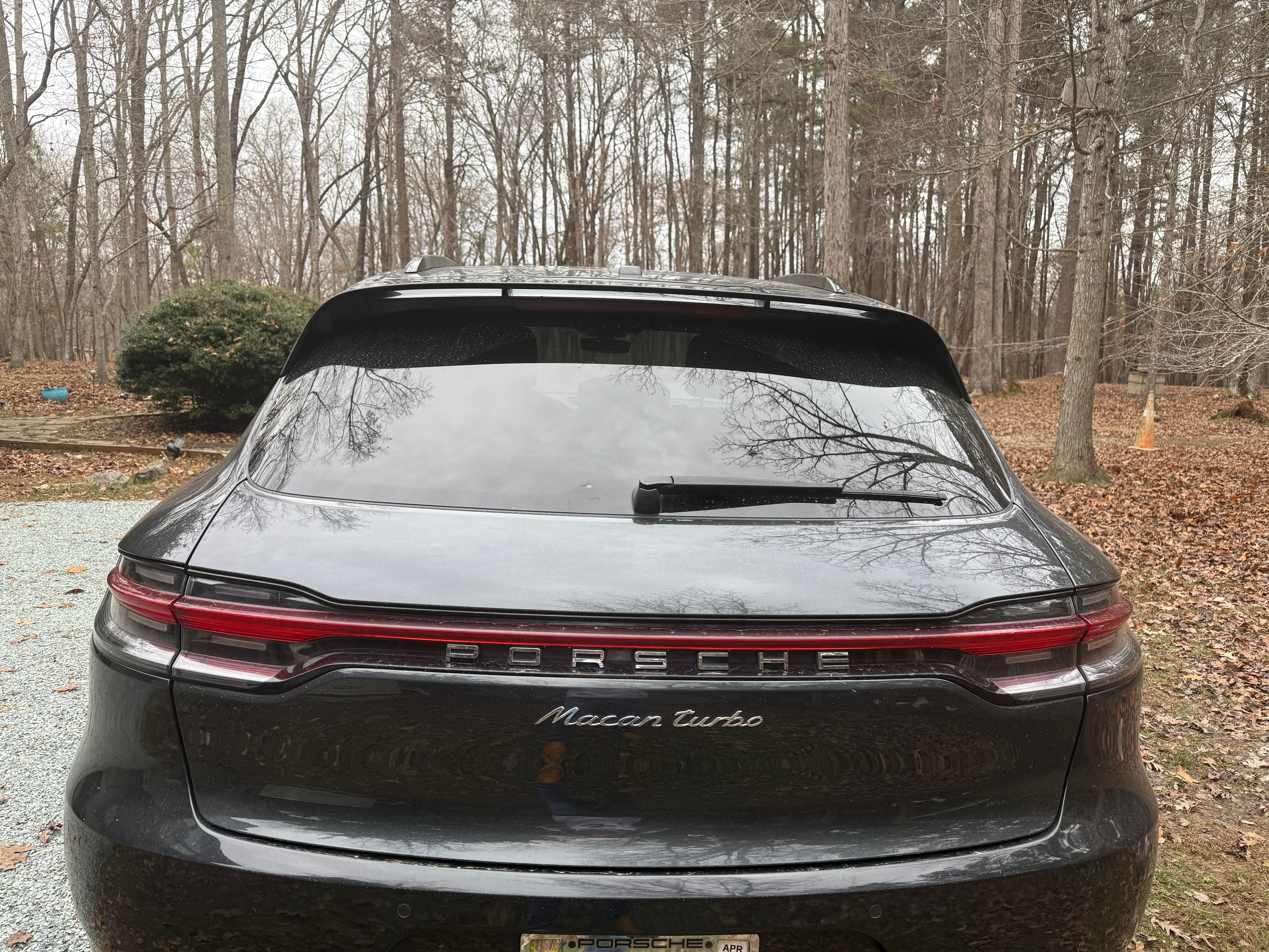 Used 2020 Porsche Macan Turbo AWD/4WD image 3