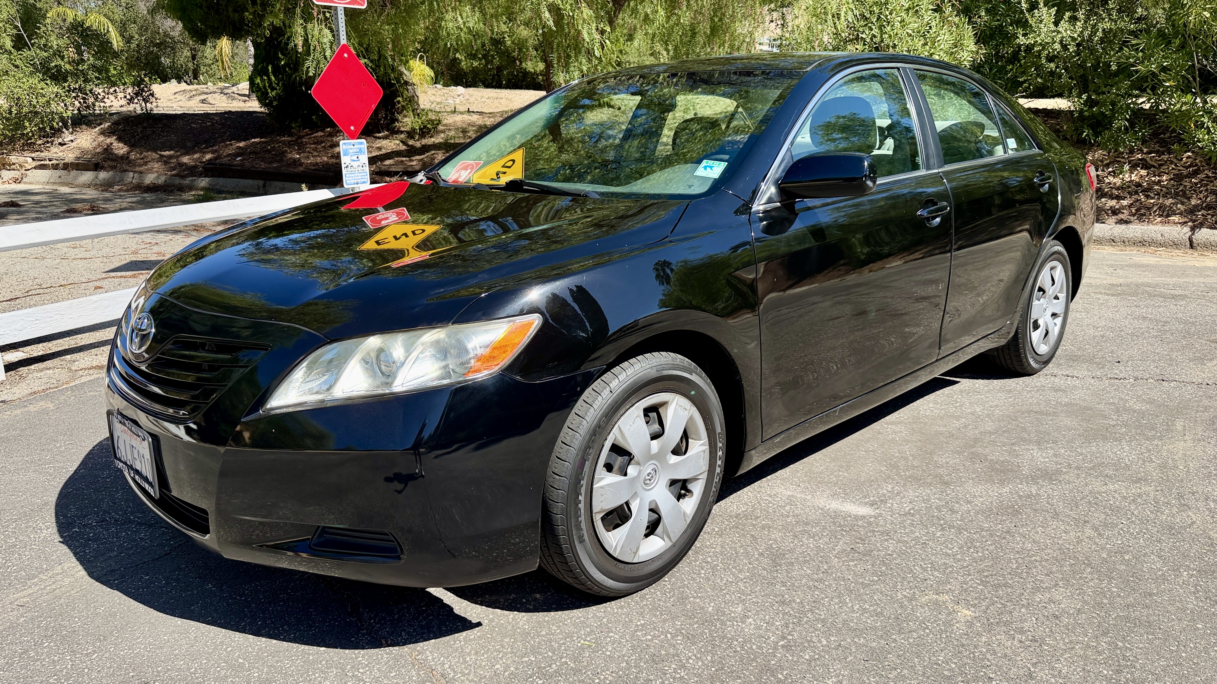 Used 2009 Toyota Camry SE FWD image 1