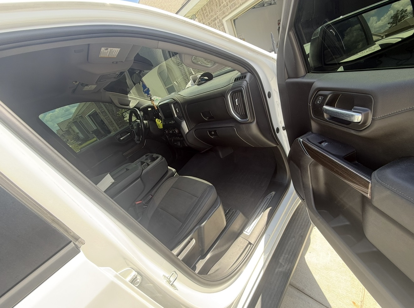 Used 2020 Chevrolet Silverado 1500 LT w/ Texas Edition RWD image 15