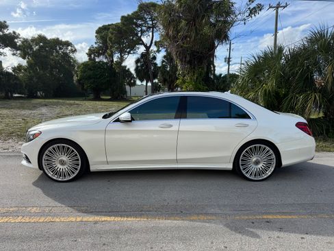 Used 2014 Mercedes-Benz S 550 Sedan image 2