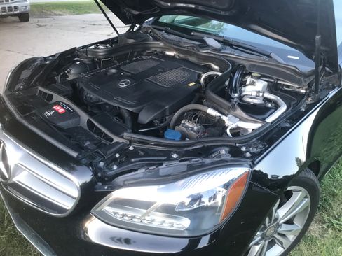 Used 2015 Mercedes-Benz E 350 4MATIC Sedan image 10